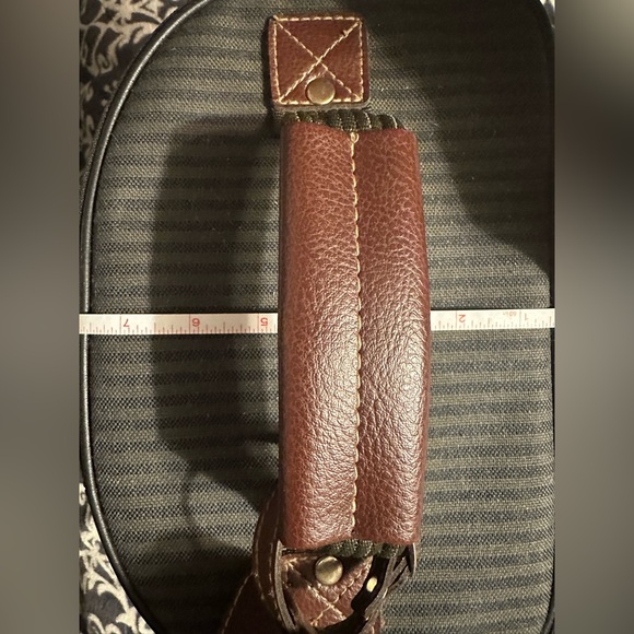 Pierre Cardin Makeup travel bag - Picture 7 of 8